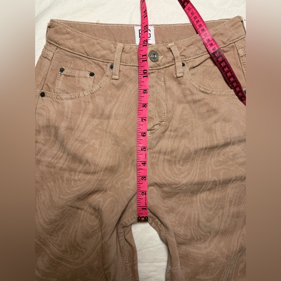 Urban Outfitters BGD Wide Leg Puddle Jeans In Tan Blush Pink Swirl 26 - Picture 8 of 12